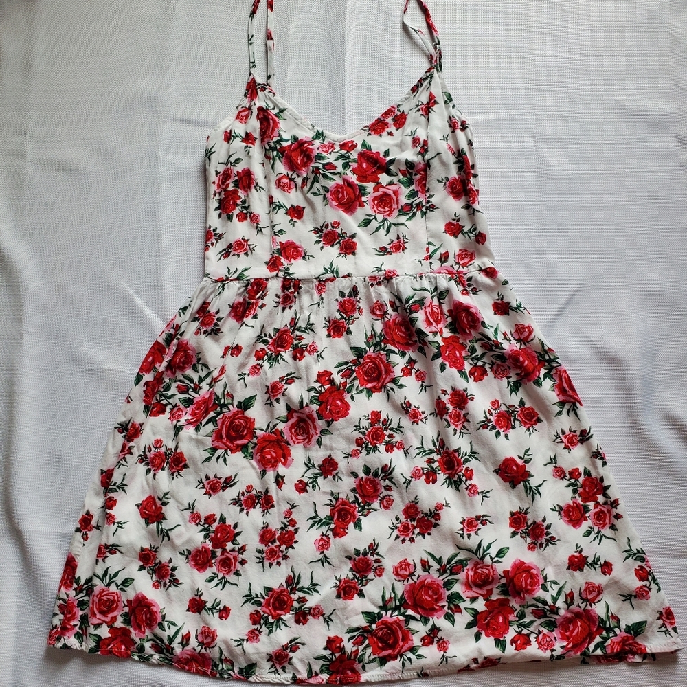 White Floral Rose Summer Dress Size 8